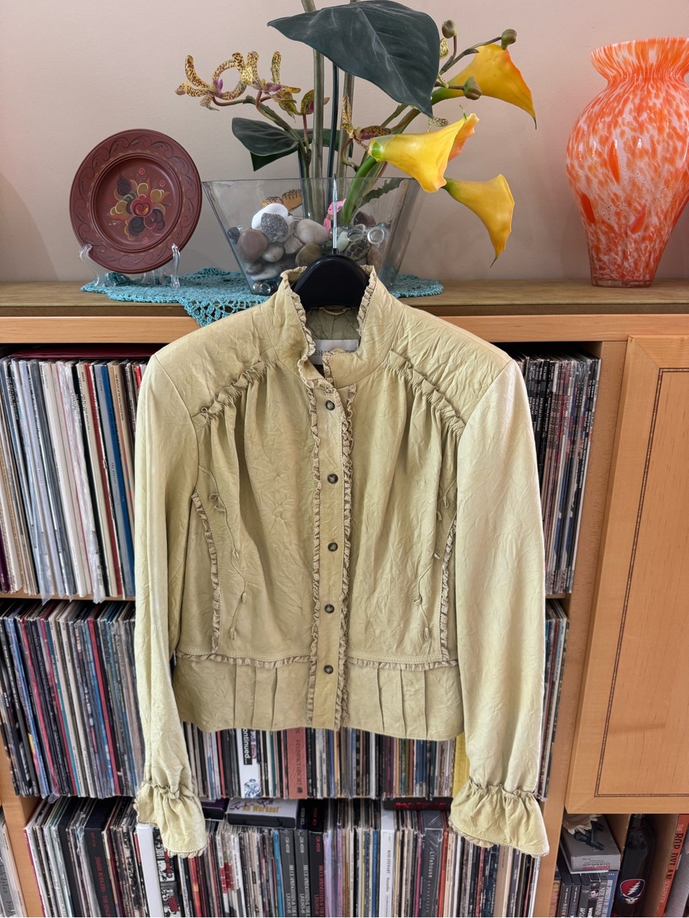 PRICE DROP: PASHA VENETO Lt. Green Ruffled, textured, lined LAMBSKIN LTHR JKT, M